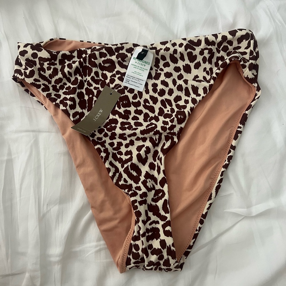 NWT high wasted bikini bottom